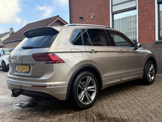 Volkswagen TIGUAN 1.4 TSI ACT Highline Business R | AUTOMAAT | TREKHAAK | VIRTUAL | FULL LED |
