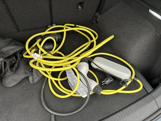 Volkswagen TIGUAN 1.4 TSI eHybrid PHEV ADAPTIVE CRUISE CONTROL| PANO| STOEL + STUURVERWARMING| 360 CAMERA| PARKEER ASSISTENT| RIJKLAARPRIJS INCL. 12 MND BOVAG GARANTIE