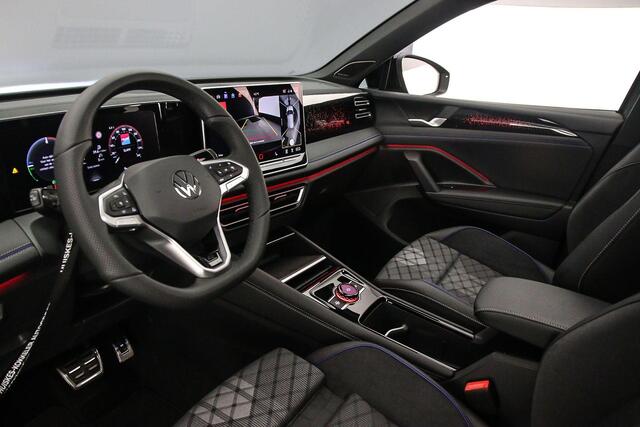 Volkswagen TIGUAN R-Line Edition 1.5 TSI eHybrid 272pk DSG Automaat Trekhaak, Harman Kardon audio, Panoramadak, Navigatie, Elektrische achterklep, Adaptive cruise control