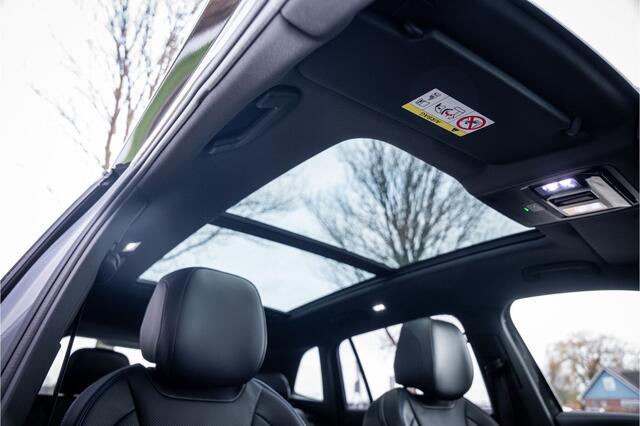 Volkswagen TIGUAN eHybrid R-Line Edition ** Panodak ** Trekhaak ** Leder ** Memory Harman/Kardon ** Massage ** 20inch