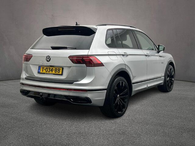 Volkswagen TIGUAN R-Line Business+ 1.5 TSI 150pk DSG Automaat Trekhaak, Panoramadak, Adaptive cruise control, Black style, Achteruitrijcamera, Elektrische achterklep