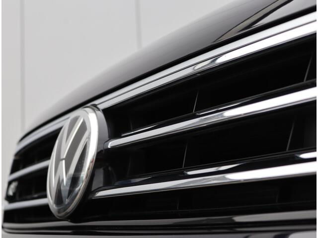 Volkswagen TIGUAN 1.4 TSI ACT Highline R-line | Trekhaak | Virtual | ACC | NAP