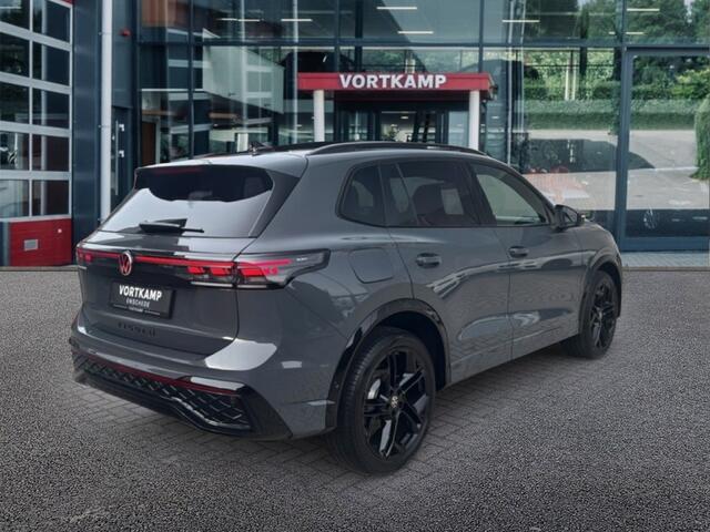 Volkswagen TIGUAN 2.0 TDI DSG R-LINE TREKHAAK/CAMERA/PANODAK/ELEKKLEP/ACC/STOELVERW