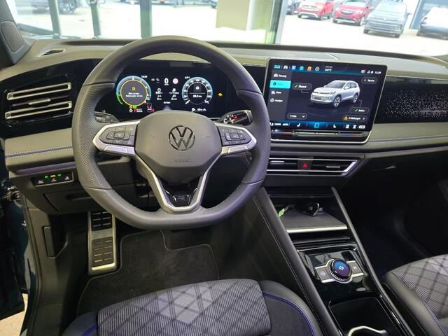 Volkswagen TIGUAN 1.5 TSI e-HYBRID 272 PK R-LINE PANO-DAK/TREKHAAK/HUD/E-KLEP
