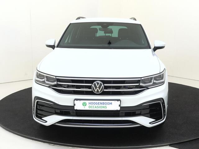 Volkswagen TIGUAN 1.4 TSI eHybrid R-Line Business | SoH 95% | Achteruitrijcamera | Adaptieve cruise control | 3-zone airco | Dodehoek detectie | Keyless | CarPlay | Parkeerassistent | Digital cockpit |