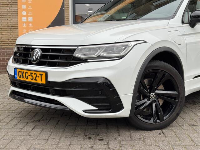 Volkswagen TIGUAN 1.4 TSI eHYBRID R-LINE PANODAK/IQ-LED/ACC/TREKHAAK/BLACKLINE/FULL OPTIONS!