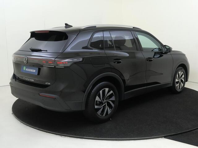 Volkswagen TIGUAN Life Edition | 'App-Connect' draadloze smartphone integratie | Automatische afstandsregeling (Adaptive Cruise Control) | Digital Cockpit Pro (26 cm)