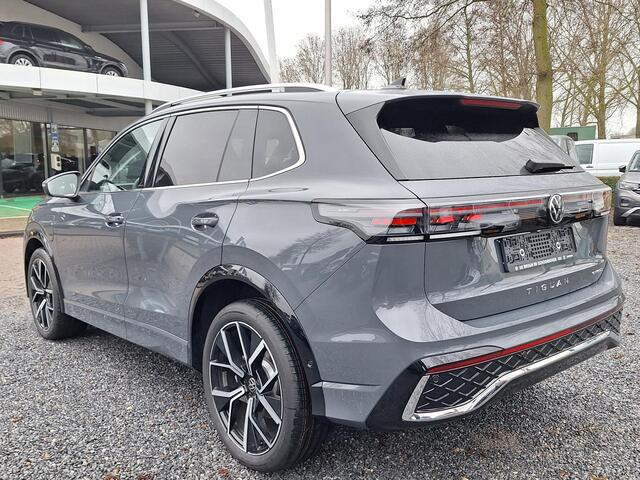 Volkswagen TIGUAN Hybrid 272pk DSG R-Line (Pano,Trekhaak,Camera,Navi)