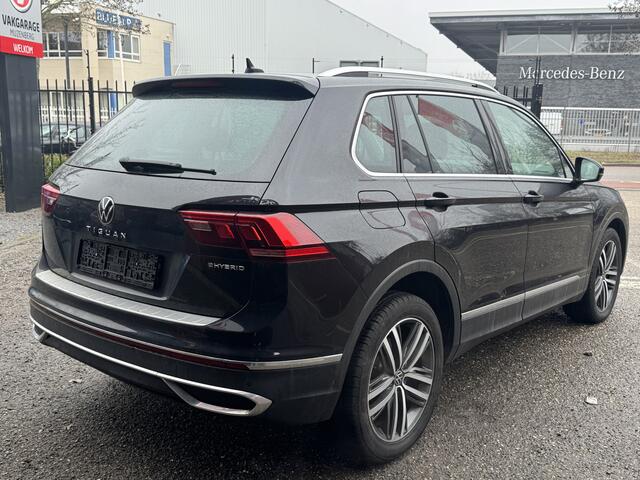 Volkswagen TIGUAN 1.4 TSI eHybrid Business+ // PANO SCHUIF-DAK // NAVI // ADAPTIVE CRUISE // AFN. TREKHAAK // ELEK. ACHTERKLEP // PDC V+A //
