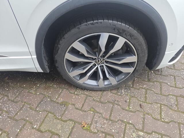 Volkswagen TIGUAN 1.4 TSI E HYBRID R LINE BUSINESS+ pano