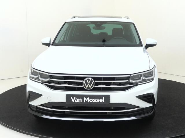 Volkswagen TIGUAN 1.4 TSI eHybrid Elegance | Schuif-/Kanteldak | Virtual Cockpit | Navigatie | Achteruitrijcamera |