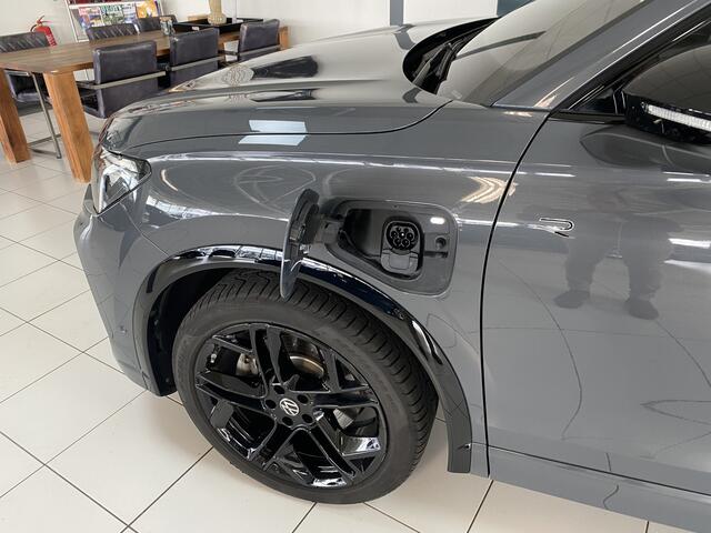 Volkswagen TIGUAN 1.5 eHybrid R-Line Edition Full option, pano, trekhaak, headup