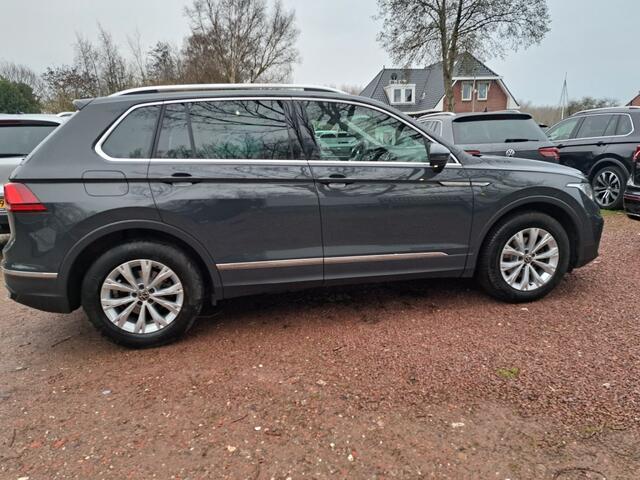 Volkswagen TIGUAN 1.5 TSI 150 Pk Highline Business Dsg-7 Alcantara, Panodak, Apple carplay