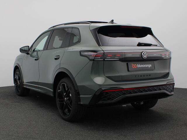 Volkswagen TIGUAN 1.5 eHybrid R-Line Edition 272PK DSG Pano-Schuifdak, Black Style, Trekhaak, 20" LM Velgen, Head-Up Display, Matrix LED-Verlichting, 360gr. Camera, Navi, Elektr. Achterklep