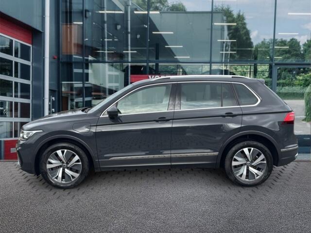 Volkswagen TIGUAN 1.4 TSI DSG ELEGANCE TREKHAAK/E-KLEP/360CAM/IQ/ACC/STOEL+STUURVERW