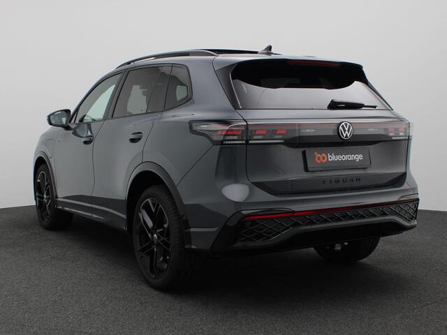 Volkswagen TIGUAN 1.5 eHybrid R-Line Edition 272PK Pano-Schuifdak, Black Style, Trekhaak, 20" LM Velgen, Leder, Keyless, Navi, Harman Kardon, Head-Up Display, Matrix LED Verlichting, Stoel-Stuurverwarming