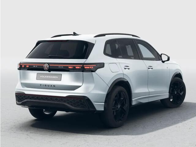 Volkswagen TIGUAN R-Line Edition 1.5 eHybrid 272 PK 6 versn. DSG · Black Style Pakket · Comfort Pakket Plus · Interieur Style Pakket · Soundsysteem 'Harman Kardon' ·