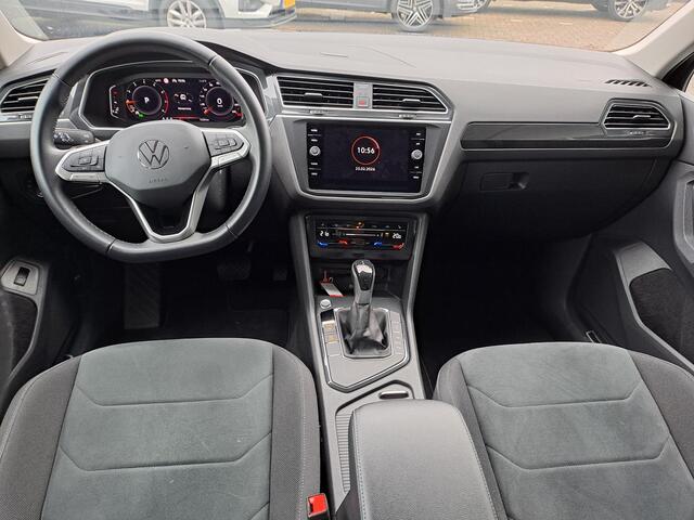 Volkswagen TIGUAN 1.5 TSI Elegance Trekhaak, IQ Light, Apple Carplay/Android Auto, Stoel/Stuur verwarming,