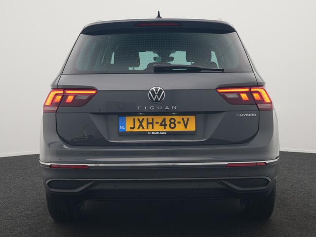 Volkswagen TIGUAN 1.4 TSI Elegance Plug In Hybrid 245pk Dealer O.H PHEV | Trekhaak af Fabriek | Adaptive Cruise | Alcantara Sportstoelen Massage & Verwarmd | Virtual | Keyless | Apple Carplay | BLIS |