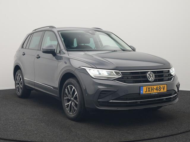 Volkswagen TIGUAN 1.4 TSI Elegance Plug In Hybrid 245pk Dealer O.H PHEV | Trekhaak af Fabriek | Adaptive Cruise | Alcantara Sportstoelen Massage & Verwarmd | Virtual | Keyless | Apple Carplay | BLIS |