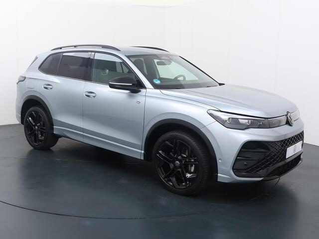 Volkswagen TIGUAN 1.5 eHybrid R-Line Business | 204 PK | SoH 100% | Trekhaak wegklapbaar | Adaptive cruise control | Navigatiesysteem | LED verlichting | R-Line |