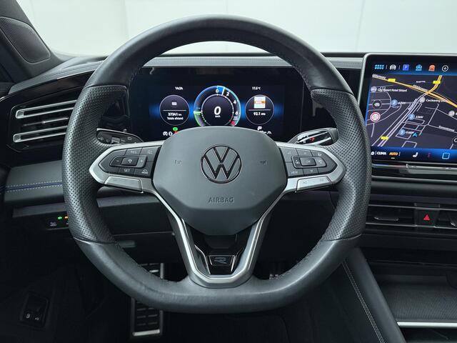 Volkswagen TIGUAN 1.5 eHybrid R-Line Business | 204 PK | SoH 100% | Trekhaak wegklapbaar | Adaptive cruise control | Navigatiesysteem | LED verlichting | R-Line |