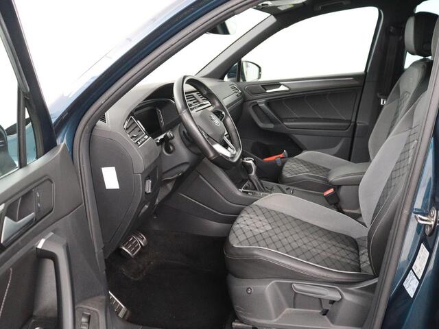 Volkswagen TIGUAN 1.5 TSI R-Line | Stoelverwarming | Adaptive cruise | Matrix LED | Keyless | 19'' | Parkeerhulp | Virtual Cockpit | Carplay | Navigatie | Climate control