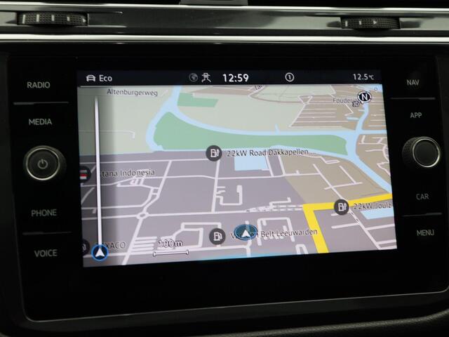 Volkswagen TIGUAN Allspace 1.5 TSi 150 Pk Automaat R-Line 7p. | Trekhaak | Panorama Dak | Adaptive Cruise | Camera | Stoelverwarming| 18 Inch | 34.080 Km !!