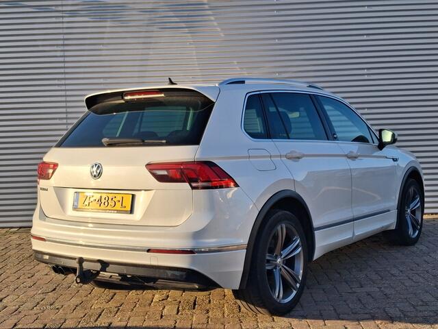 Volkswagen TIGUAN 1.4 TSI Comfortline Business R | Groot navigatie | Trekhaak | Nieuw binnen!