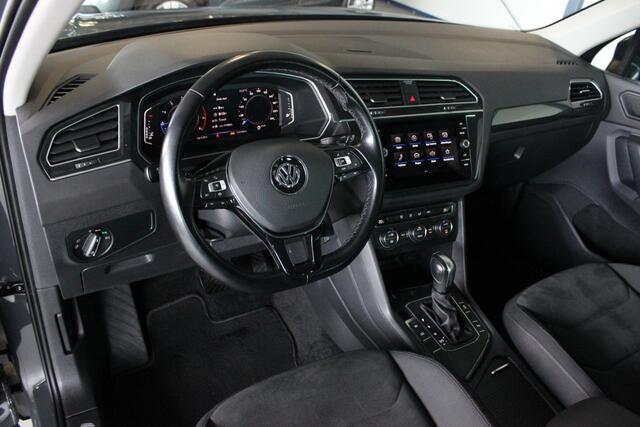 Volkswagen TIGUAN 1.5 TSI ACT Highline Trekhaak | Virtual Cockpit | Carplay | Alcantara | Adapt. Cruise | LED | 18" LMV | PDC V+A