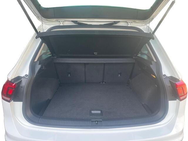 Volkswagen TIGUAN 1.5 TSI ACT Comfortline Business | TREKHAAK | NAVI | STOELVERWARMING | CRUISE AD. | 12 MAANDEN GARANTIE |