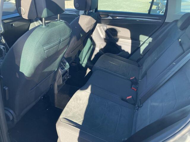 Volkswagen TIGUAN 1.4TSI/245PK DSG eHybrid Elegance · Panoramadak · Apple/Android Car Play · Camera + Parkeersensoren ·