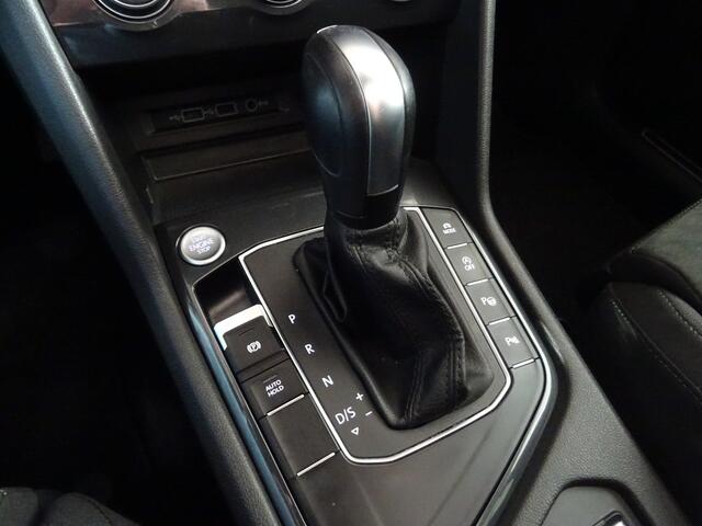 Volkswagen TIGUAN Allspace 1.5 TSI Highline Business R 7p. * PANORAMADAK * MASSAGE !!