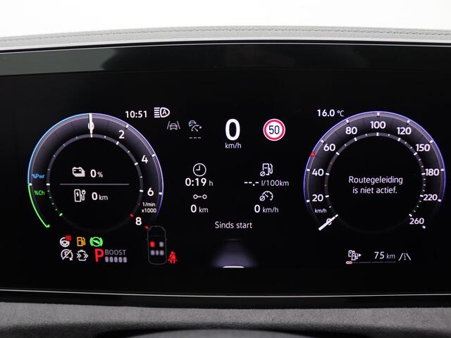 Volkswagen TIGUAN 1.5 eHybrid R-Line Edition 272PK DSG Pano-Schuifdak, Black Style, Trekhaak, 20" LM Velgen, Head-Up Display, Matrix LED-Verlichting, 360gr. Camera, Harman Kardon, Navi, Elektr. Achterklep