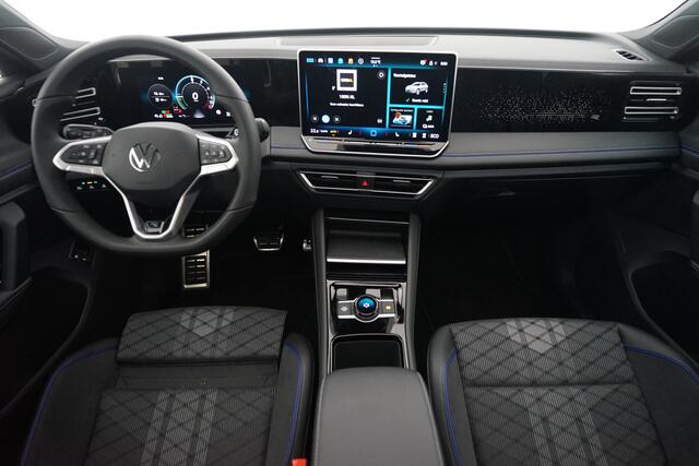 Volkswagen TIGUAN 1.5 eHybrid R-Line Edition | Blackstyle | Pano | Trekhaak