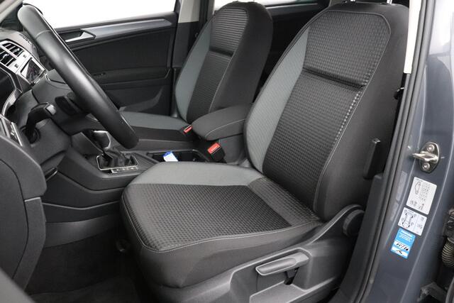 Volkswagen TIGUAN 1.4 TSI 245pk DSG eHybrid Active | Trekhaak 1800kg. | Virtual Cockpit | Camera | Stoelverwarming |