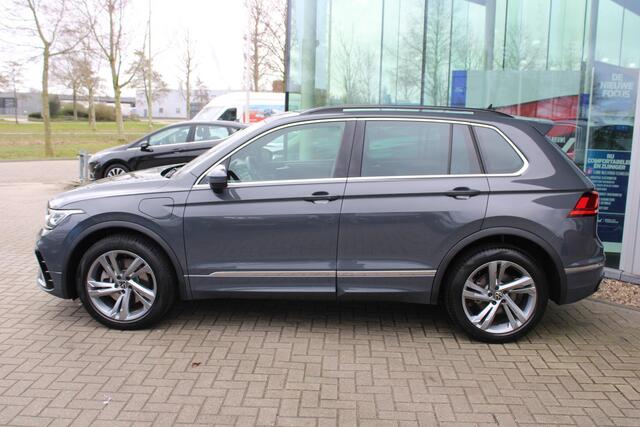 Volkswagen TIGUAN 1.4 TSI eHybrid R-Line Business | Panoramadak | Adaptieve Cruise Control | 19 INCH Lichtmetalen Velgen | Camera
