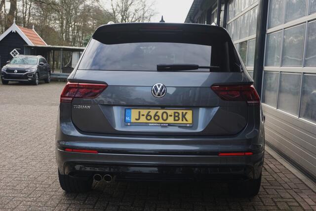 Volkswagen TIGUAN 1.5 TSI ACT Highline Business R Pano/Trekhaak/Camera!