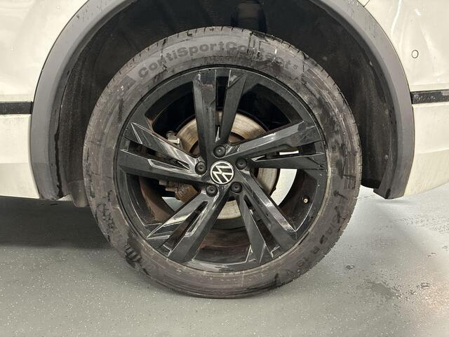 Volkswagen TIGUAN 1.4 TSI 245pk DSG eHybrid R-Line Business · Panoramadak · Leder · 360 Camera · Inklap. Trekhaak · Matrix LED · Side Assist · Keyless · Stuur- & Stoelverwarming ·