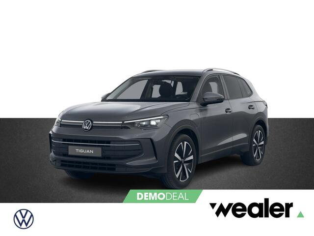 Volkswagen TIGUAN Life Edition 1.5 eHybrid 150 kW / 204 PK SUV 6-DSG | Trekhaak wegklapbare kogel | Stoel- & stuurwielverwarming | Navigatie | LED | Adaptive cruise control |
