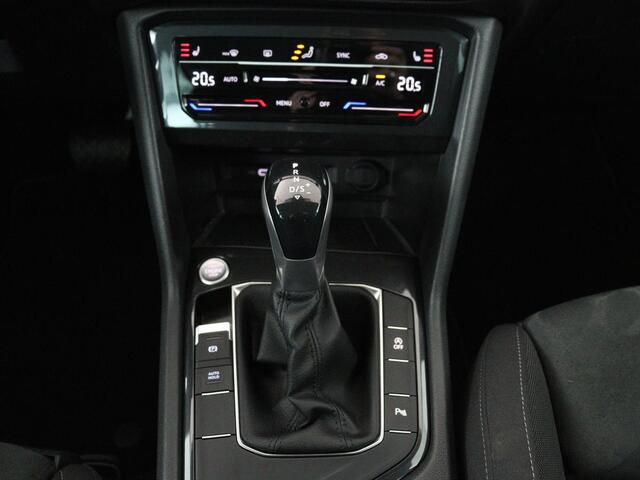 Volkswagen TIGUAN 1.5 TSI Life Business | Stoelverwarming | Massage | Virtual Cockpit | Carplay | Navigatie | Keyless | Adaptive cruise | Parkeerhulp | Full LED | Climate control