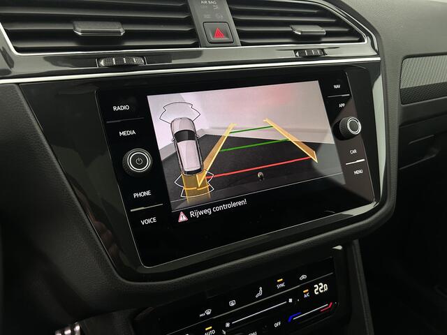 Volkswagen TIGUAN 1.5 TSI 150pk DSG 2x R-Line Black Style Trekhaak Camera Navigatie Virtual Cockpit Panoramadak