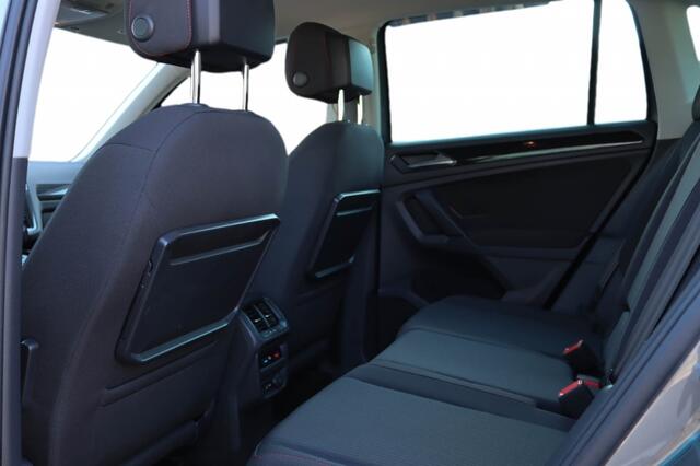 Volkswagen TIGUAN 1.4 TSI ACT Highline Trekhaak l Camera l Adaptive