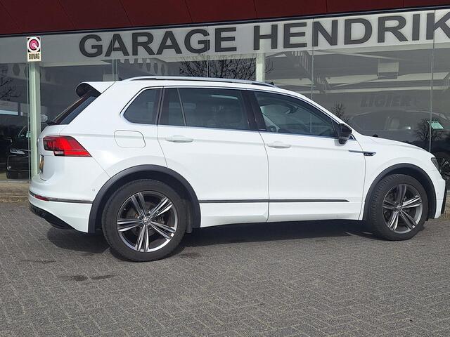 Volkswagen TIGUAN 1.5 TSI ACT DSG Highline Business R | Panorama | Climate V+A | Adaptive CC | LED | Navi |