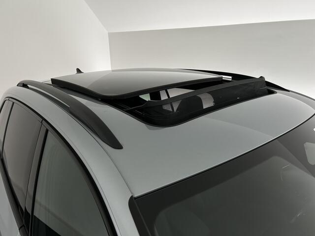 Volkswagen TIGUAN 1.5 272pk eHybrid R-Line Edition Black Style Trekhaak Camera Keyless Massage Virtual Cockpit Panoramadak Carplay