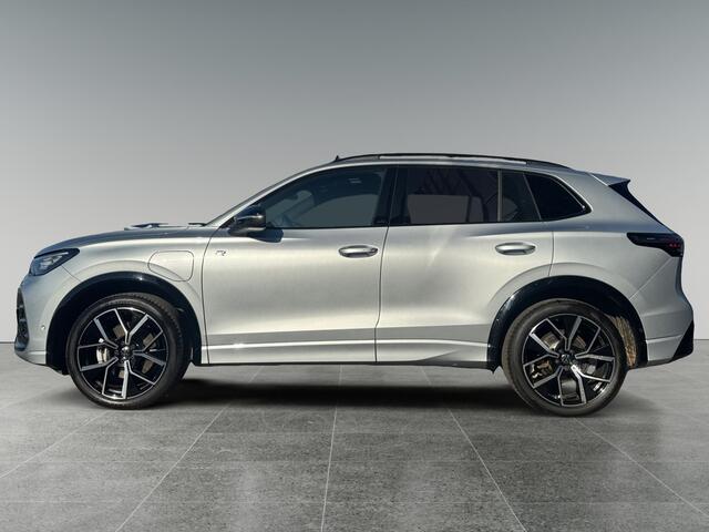 Volkswagen TIGUAN 1.5 204pk eHybrid R-Line Edition Black Style Pakket | Panoramaschuif-kanteldak | Parkeerassistent 'Park Assist Pro'