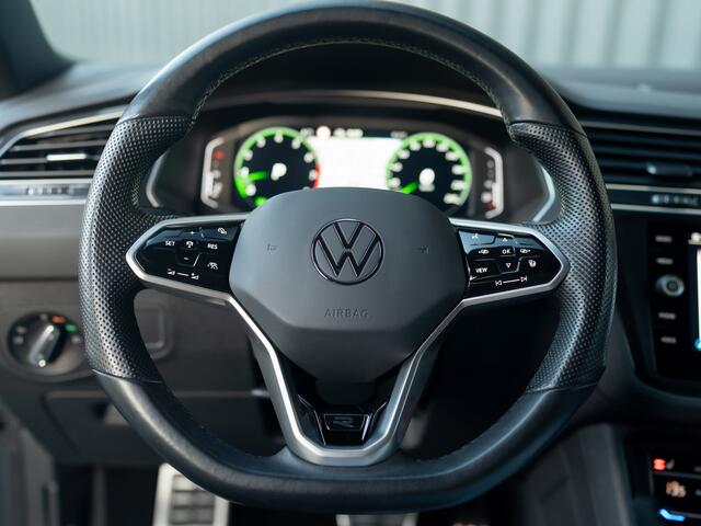 Volkswagen TIGUAN 1.5 TSI R-Line Business+ | Keyless | Camera | Elk-A-klep | IQ light | Prijs Rijklaar!!