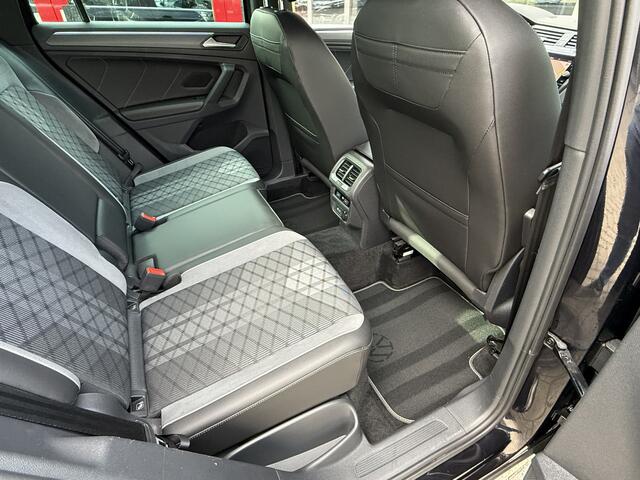 Volkswagen TIGUAN 1.5 TSI *!* 2x R-LINE *!* VIRTUAL/ RADAR/ IQ LED/ CARPLAY/ 19 INCH *!*