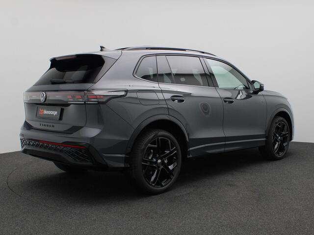 Volkswagen TIGUAN 1.5 eHybrid R-Line Edition 272PK DSG Pano-Schuifdak, Black Style, Trekhaak, 20" LM Velgen, Head-Up Display, Harman Kardon, Matrix LED-Verlichting, 360gr. Camera, Navi, Elektr. Achterklep