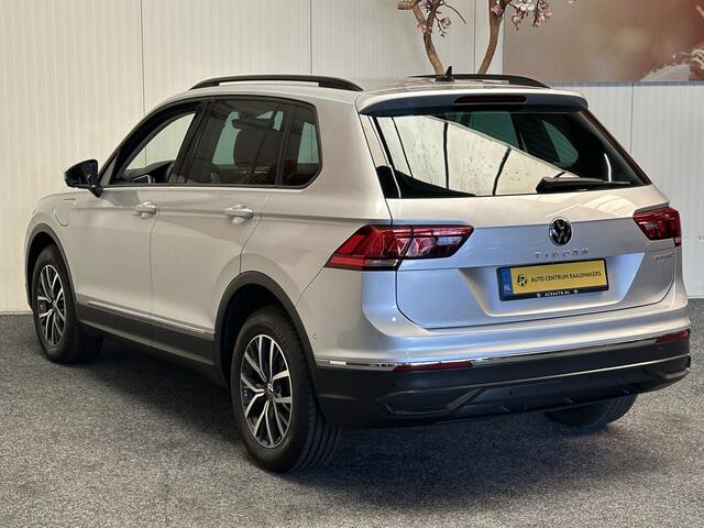 Volkswagen TIGUAN 1.4 TSI eHYBRID 245PK NAVIGATIE ADAPTIVE CRUISE CONTROL STOEL EN STUUR VERWARMING APPLE CARPLAY/ANDROID RIJSTROOKSENSOREN DODEHOEKSENSOREN PDC DSG ZEER MOOI !! 3010